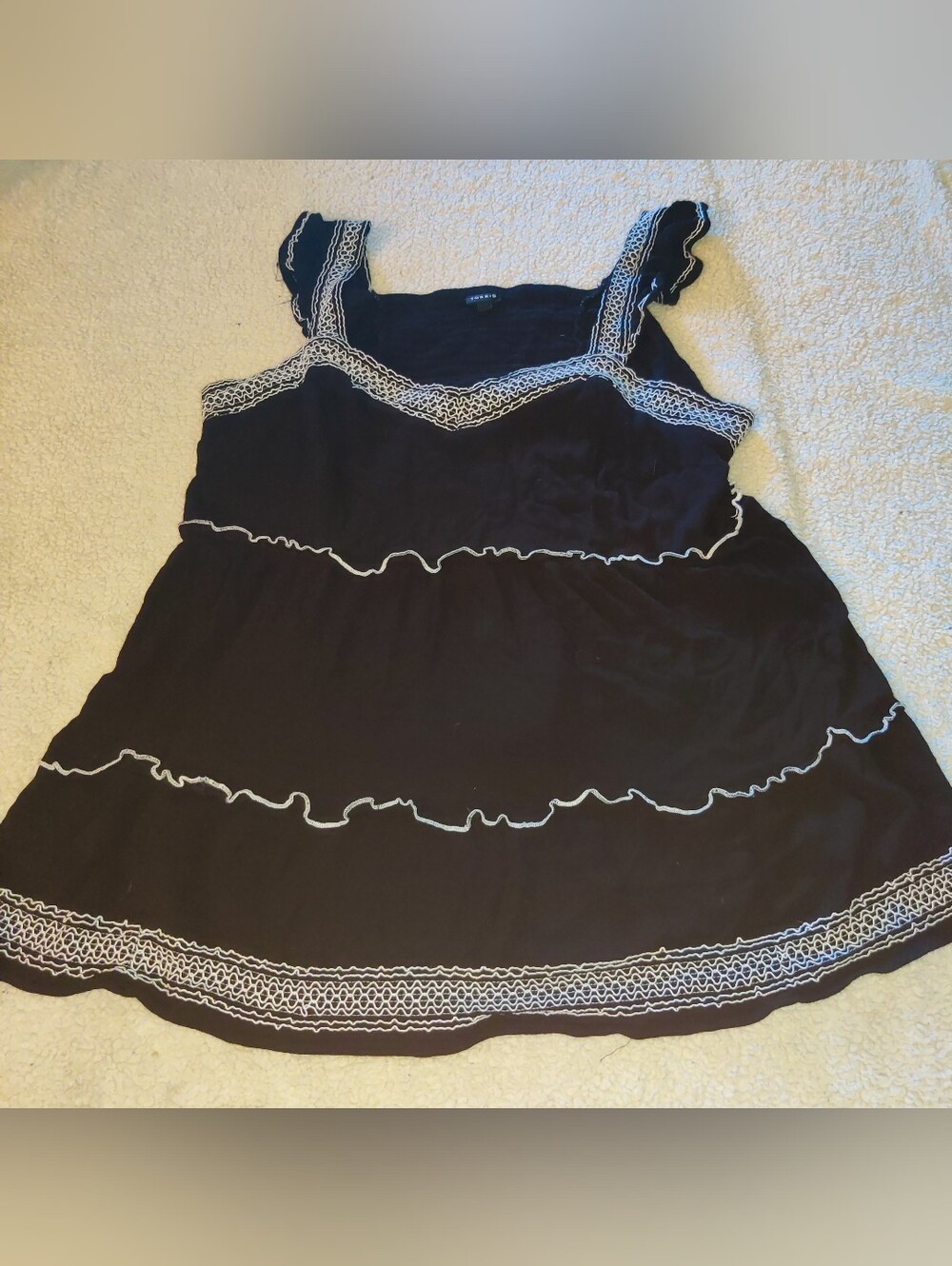 Women's Torrid Babydoll Crinkle Gauze Embroidered Tiered Top Size 5